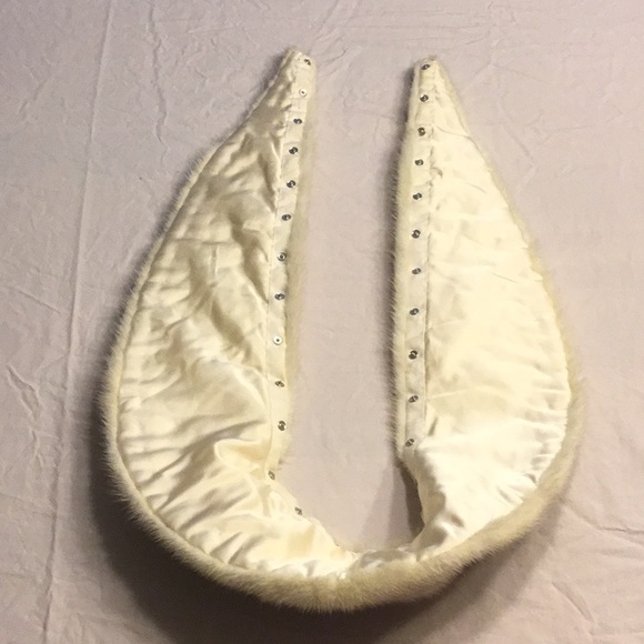 Vintage Fox Fur Collar - Picture 4 of 5